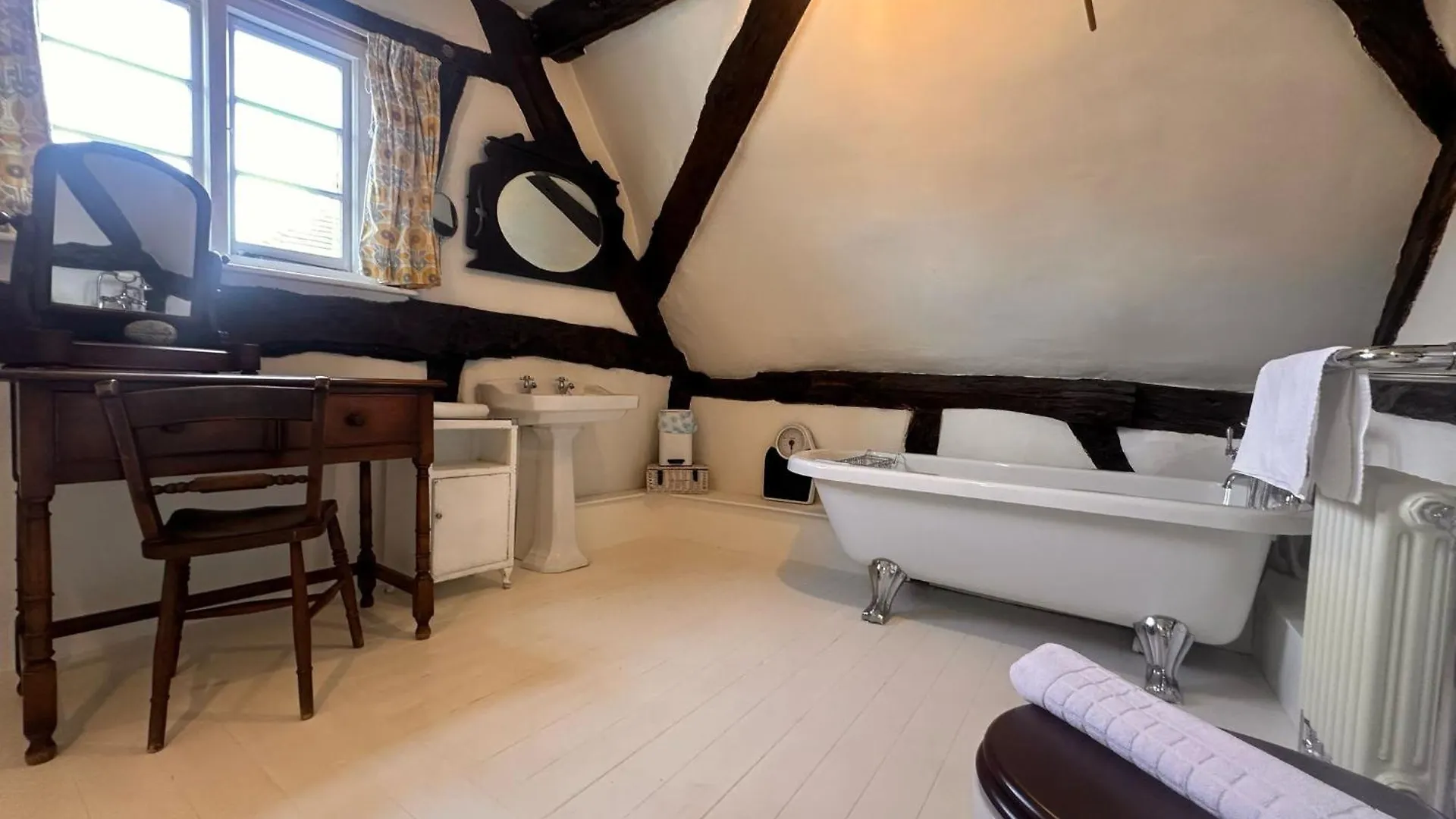 Grade II Listed Cottage In Berkswell, Close To Nec & Bhx Holiday home Coventry
