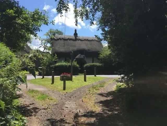 Holiday home Grade II Listed Cottage In Berkswell, Close To Nec & Bhx United Kingdom